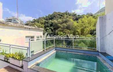 Imagem: O apartamento possui 5 Dormitórios, 5 Banheiros, 2 Vagas na