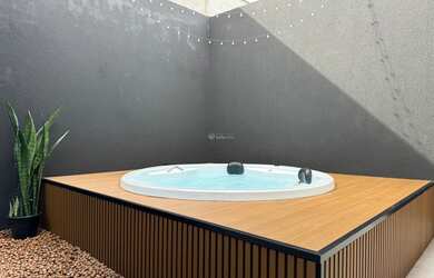 Imagem 2: CASA MOBILIADA COM JACUZZI À VENDA NO JARDIM METROPOLITAN EM ARAPONGAS