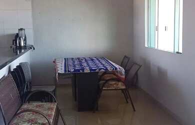 Imagem: A casa possui 4 Dormitórios, 3 Banheiros, 90m² de Área e