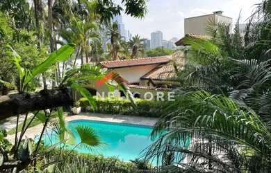 Imagem: A casa em condomínio possui 3 Dormitórios, 3 Banheiros, 2