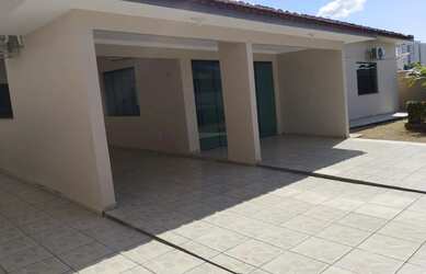 Imagem: A casa possui 4 Dormitórios e está localizado em Dom Pedro