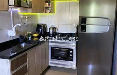 Imagem: A casa possui 2 Dormitórios, 2 Banheiros, 2 Vagas na garagem