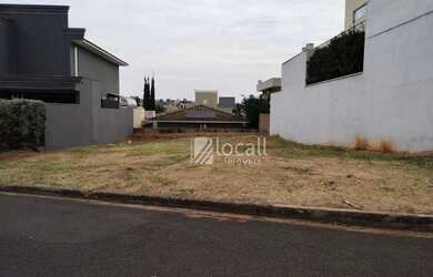 Imagem: O terreno possui 400m² de Área e está localizado em São