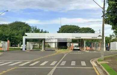 Imagem: A casa em condomínio possui 4 Dormitórios, 5 Banheiros, 4