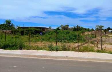 Imagem: O terreno possui 450m² de Área e está localizado em Jaconé