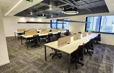 Imagem: O depósito possui 3 Vagas na garagem, 214m² de Área e está