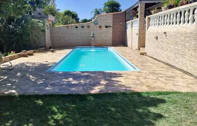 Imagem: A chácara possui 1.000m² de Área e está localizado em Mairinque