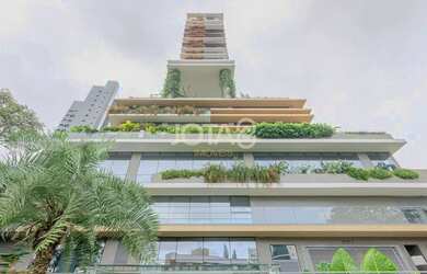 Imagem: O apartamento possui 4 Dormitórios, 5 Banheiros, 3 Vagas na