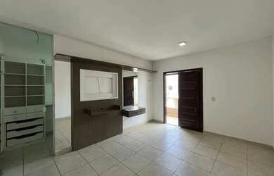 Imagem: A casa em condomínio possui 4 Dormitórios, 5 Banheiros, 2