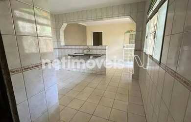 Imagem 4: OPORTUNIDADE ÚNICA PARA INVESTIDORES OU FAMÍLIAS GRANDES 4 MORADIAS...