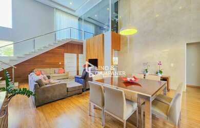 Imagem: A casa em condomínio possui 3 Dormitórios, 5 Banheiros, 4