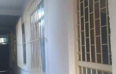 Imagem: A casa possui 2 Dormitórios, 2 Banheiros, 83m² de Área e