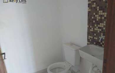 Imagem 9: Belíssimo sobrado, novo com escritura registrada, ótima localização, aceita negociação. Ve