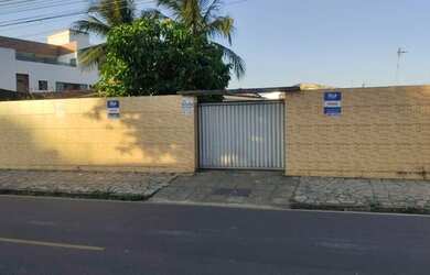 Imagem: A casa possui 3 Dormitórios, 2 Banheiros, 110m² de Área e