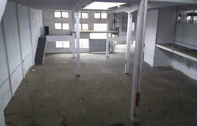 Imagem: O depósito possui 1.200m² de Área e está localizado em