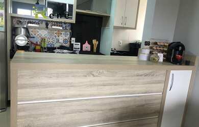 Imagem: O apartamento possui 2 Dormitórios, 1 Banheiro, 1 Vaga na garagem