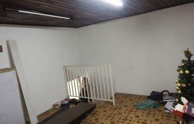 Imagem: O depósito possui 2 Vagas na garagem, 261m² de Área e está