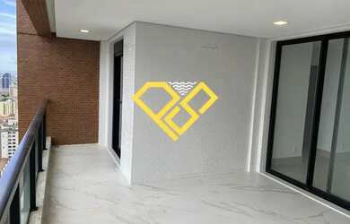 Imagem: O apartamento possui 3 Dormitórios, 3 Banheiros, 2 Vagas na