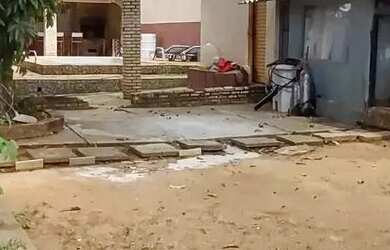 Imagem: A casa em condomínio possui 1 Dormitório, 1 Banheiro, 289m²