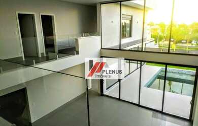 Imagem: A casa em condomínio possui 5 Dormitórios, 5 Banheiros, 5