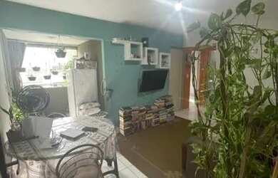 Imagem: O apartamento possui 2 Dormitórios, 1 Banheiro e 1 Vaga na