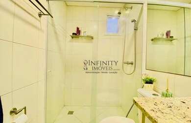 Imagem: O apartamento possui 3 Dormitórios, 1 Banheiro, 2 Vagas na