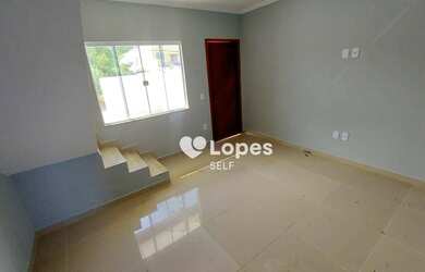 Imagem: A casa possui 2 Dormitórios, 2 Banheiros, 1 Vaga na garagem