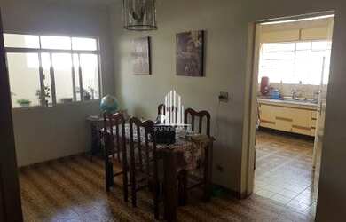 Imagem: A casa possui 4 Dormitórios, 3 Banheiros, 3 Vagas na garagem