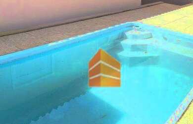 Imagem: A casa possui 2 Dormitórios, 2 Banheiros, 2 Vagas na garagem