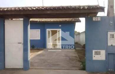 Imagem: A casa possui 2 Dormitórios, 2 Banheiros, 5 Vagas na garagem