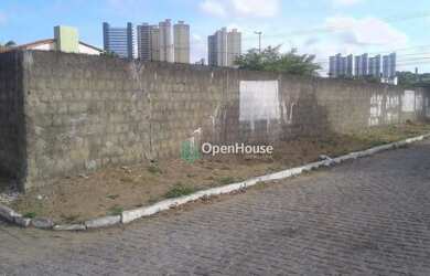 Imagem: O terreno possui 700m² de Área e está localizado em Candelária