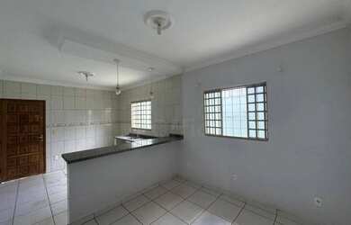 Imagem 6: Casa com 3 dormitórios para alugar, 252 m² por R$ 2.000/mês - Vila São Jorge - Anápolis/GO