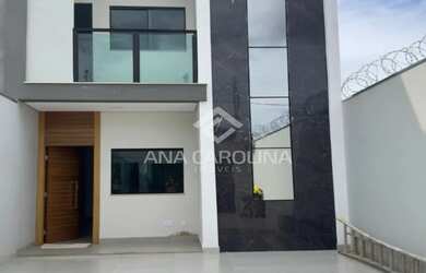 Imagem: A casa possui 4 Dormitórios, 1 Banheiro, 1 Vaga na garagem