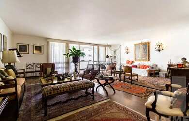 Imagem: O apartamento possui 3 Dormitórios, 3 Banheiros, 3 Vagas na