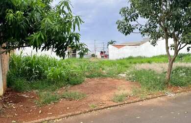 Imagem: O terreno à venda possui 360m² de Área e está localizado