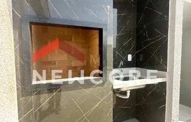 Imagem: A casa possui 3 Dormitórios, 4 Banheiros, 1 Vaga na garagem