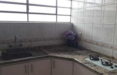 Imagem: Belíssima casa com edicula nos fundos!!!