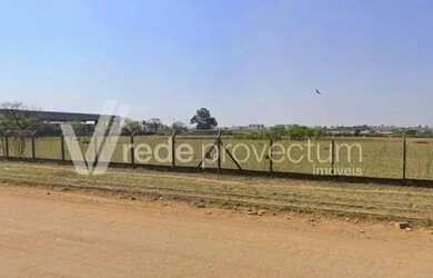 Imagem: O terreno possui 16.000m² de Área e está localizado em Cascata