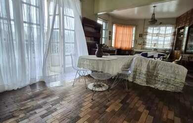 Imagem: O apartamento possui 4 Dormitórios, 3 Banheiros, 1 Vaga na