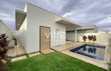 Imagem: A casa possui 3 Dormitórios, 5 Banheiros, 2 Vagas na garagem