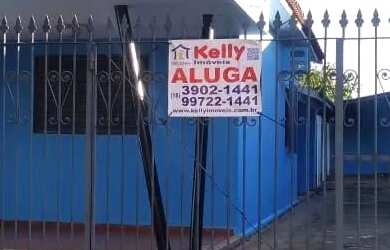 Imagem: A casa possui 3 Dormitórios, 1 Banheiro, 128m² de Área e