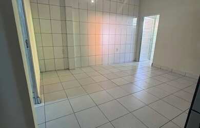 Imagem: A casa possui 2 Dormitórios, 1 Banheiro, 60m² de Área e