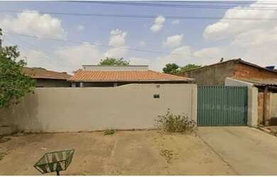 Imagem: A casa possui 1 Dormitório, 1 Banheiro, 147m² de Área, Varanda