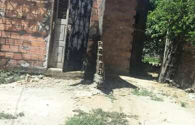 Imagem: A casa possui 1 Dormitório, 1 Banheiro e está localizado