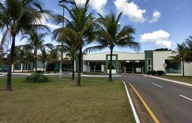 Imagem: O terreno possui 1350m² de Área Privada e está localizado