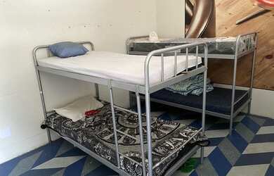 Imagem 5: Waka Pensão pra Homens. 5 Dormitórios