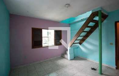 Imagem: A casa possui 2 Dormitórios, 2 Banheiros e 80m² de Área e