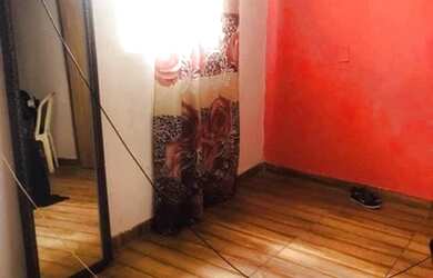 Imagem: A casa possui 1 Dormitório, 1 Banheiro e está localizado