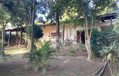 Imagem: A casa em condomínio possui 1 Dormitório, 1 Banheiro, 2 Vagas