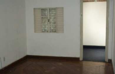 Imagem: O depósito possui 300m² de Área e está localizado em Vila